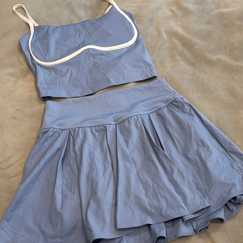 Gilly Hicks Activewear set